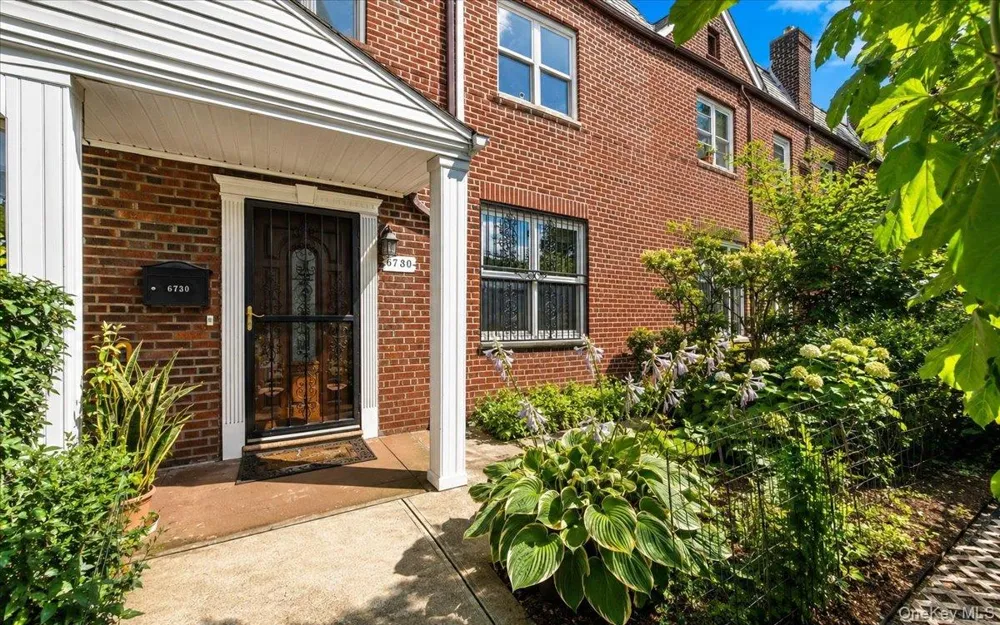 67-30 Harrow Street Forest Hills, NY 11375
