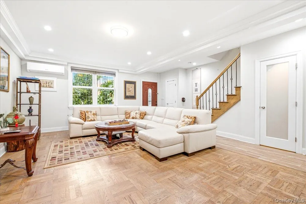 67-30 Harrow Street Forest Hills, NY 11375