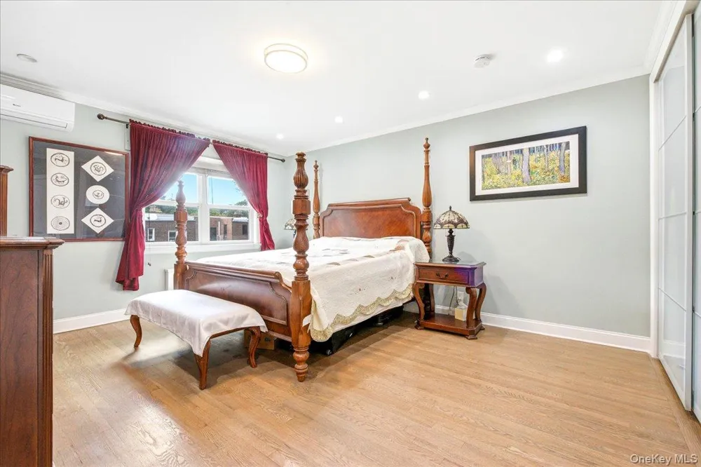 67-30 Harrow Street Forest Hills, NY 11375