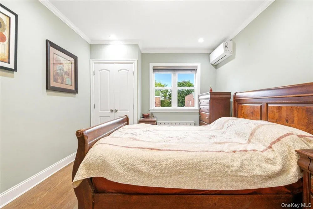 67-30 Harrow Street Forest Hills, NY 11375