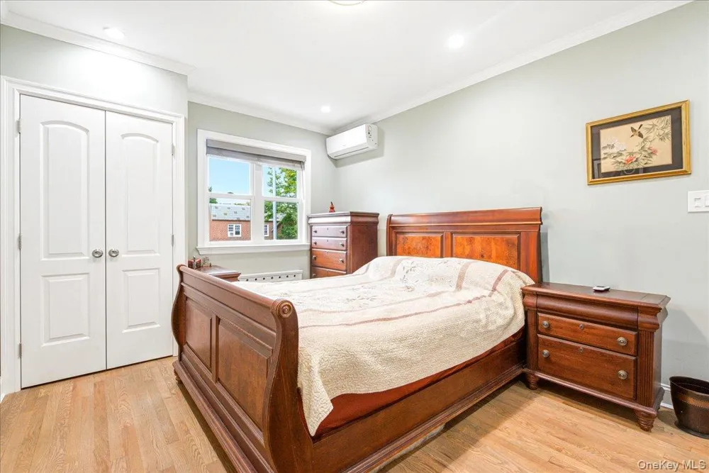 67-30 Harrow Street Forest Hills, NY 11375