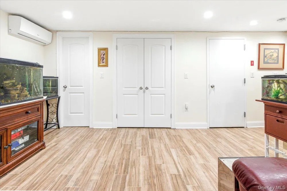 67-30 Harrow Street Forest Hills, NY 11375
