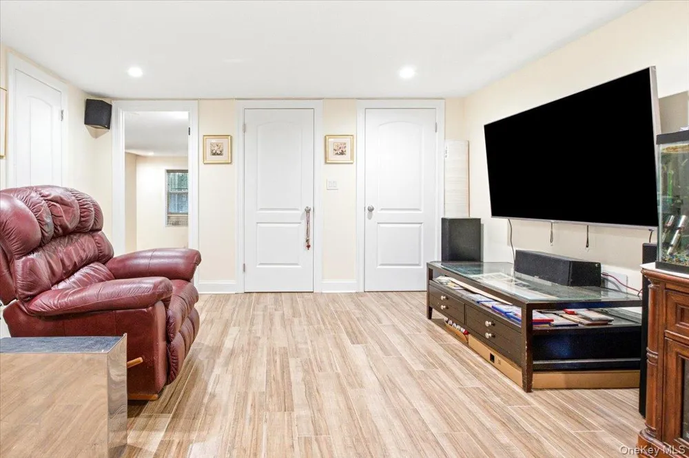 67-30 Harrow Street Forest Hills, NY 11375