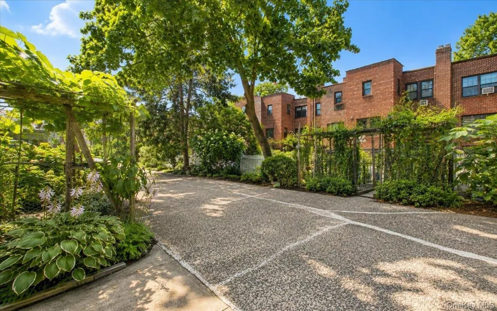 67-30 Harrow Street Forest Hills, NY 11375