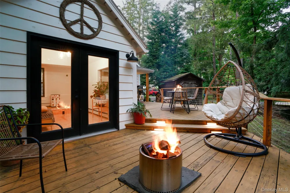 145 Tinker Street Woodstock, NY 12498