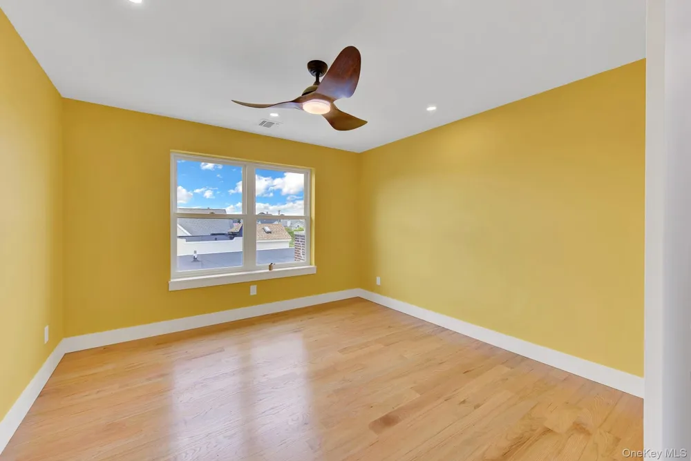 328 E Chester Street #2 Long Beach, NY 11561