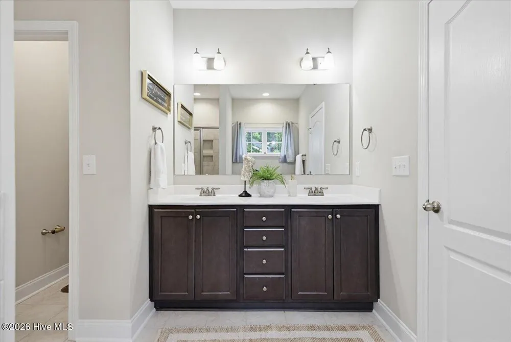 598 E L Ives Drive Aberdeen, NC 28315