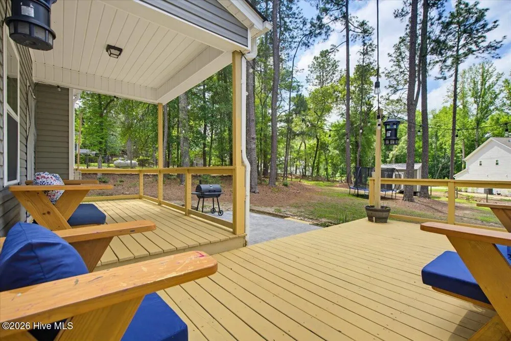 598 E L Ives Drive Aberdeen, NC 28315