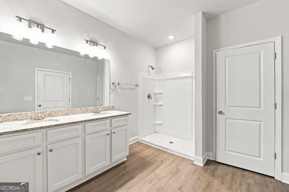 4480 Rivercliffs Way Gray, GA 31032