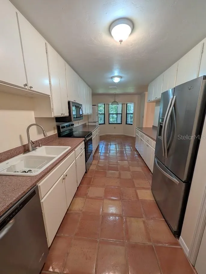 6124 SW 35TH WAY Gainesville, FL 32608