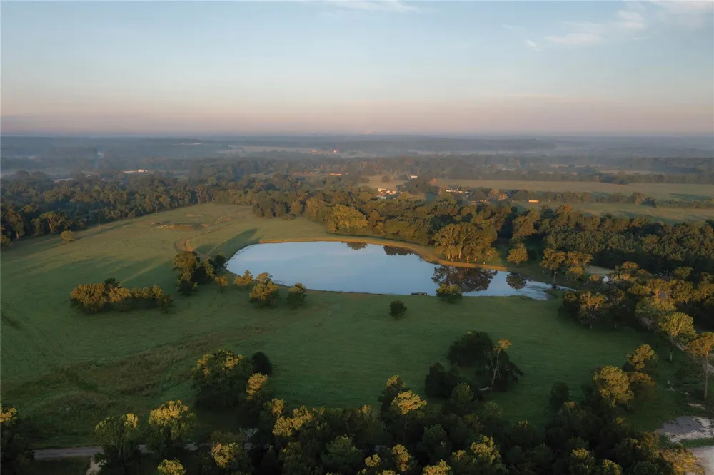 12684 Oak Barrel Road Willis, TX 77378