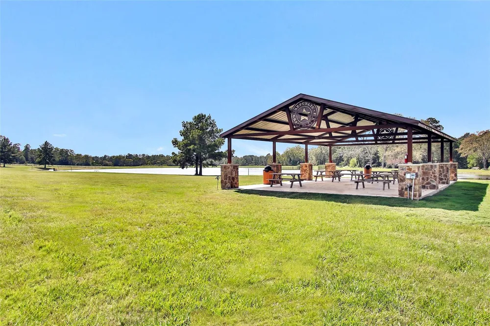 12684 Oak Barrel Road Willis, TX 77378