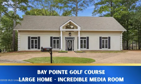 1012 Fairway Cove