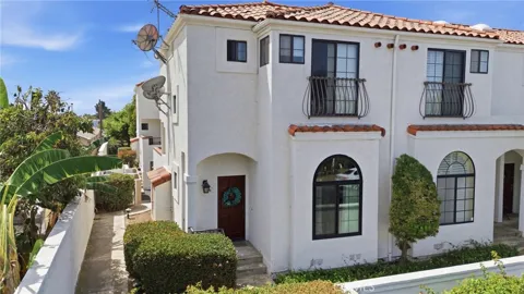 516 W 219th Street W #6