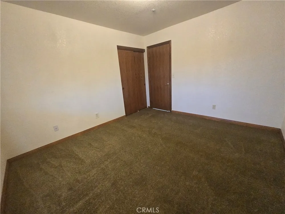 7057 W Avenue H Lancaster, CA 93536