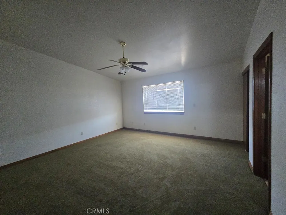 7057 W Avenue H Lancaster, CA 93536
