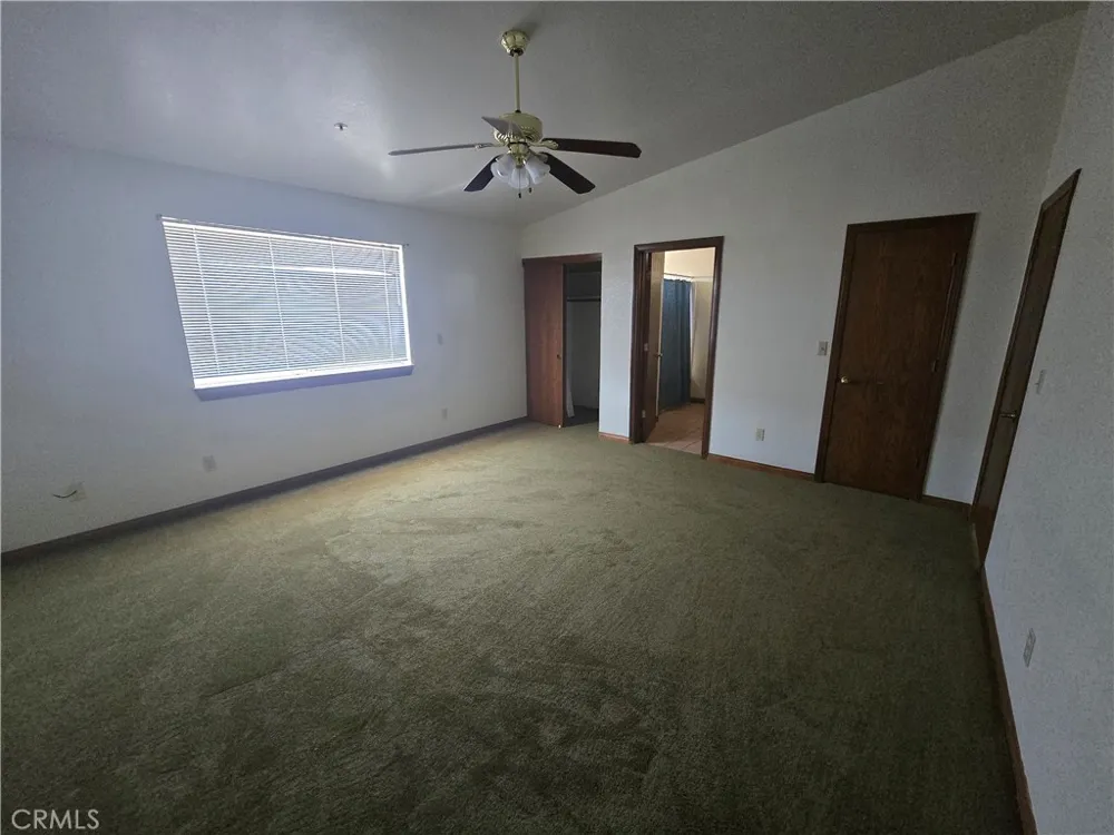 7057 W Avenue H Lancaster, CA 93536