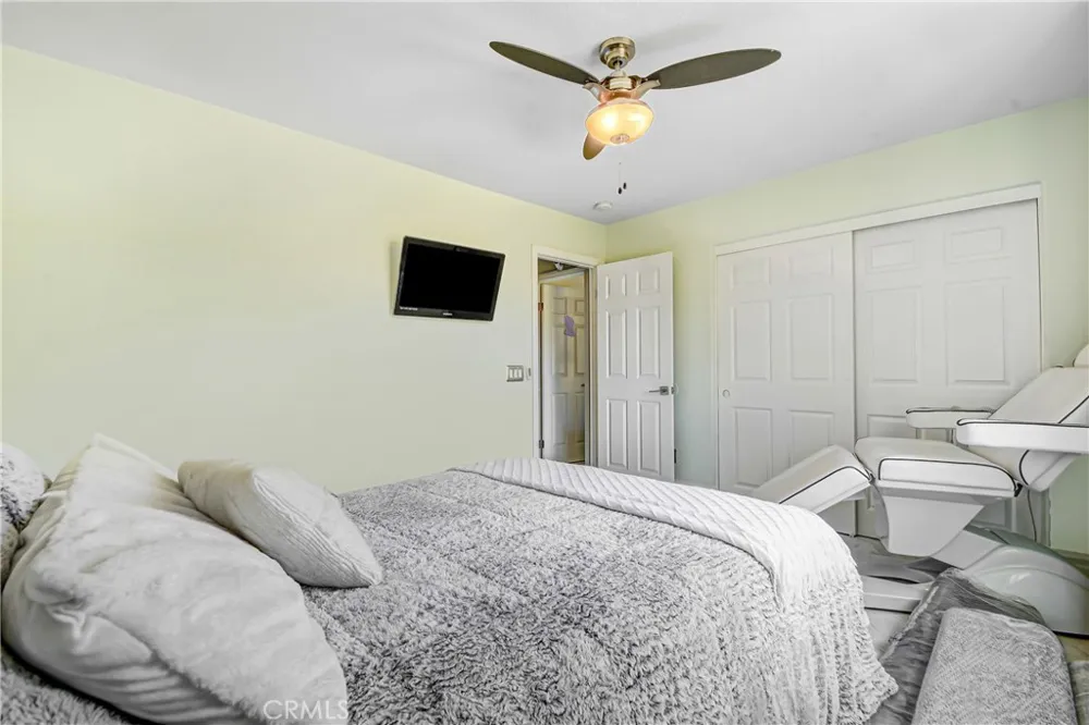 1530 Crestar Court Upland, CA 91784
