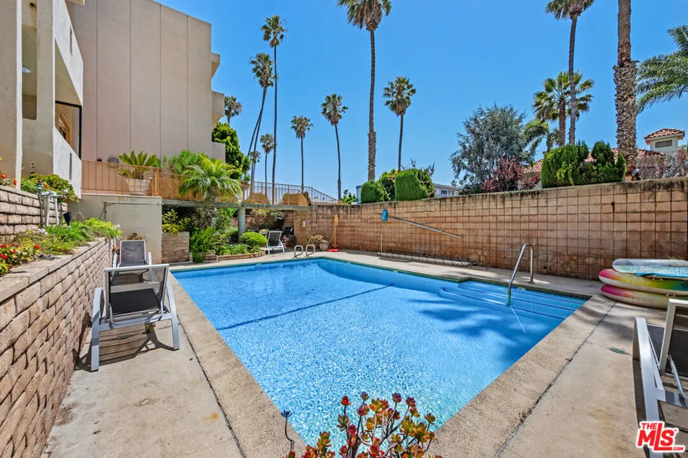 833 5th Street #100 Santa Monica, CA 90403