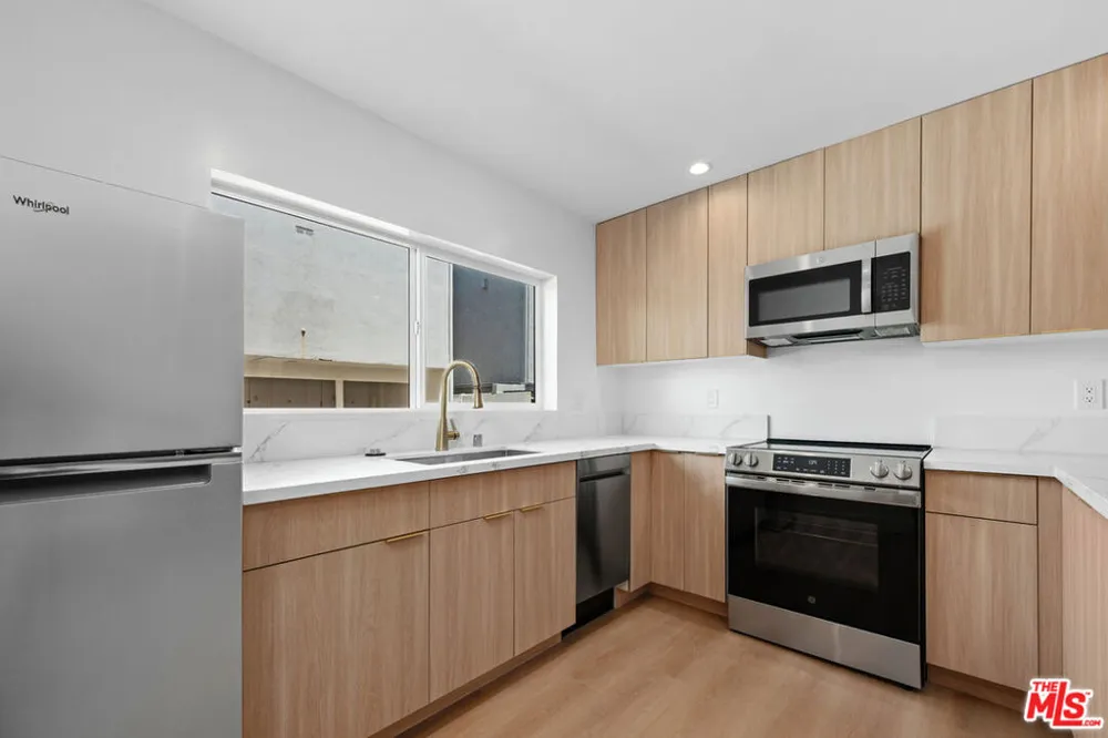 833 5th Street #100 Santa Monica, CA 90403