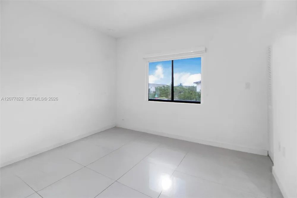 320 NW 13th Ct Florida City, FL 33034