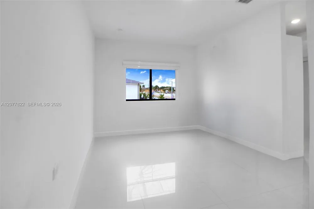 320 NW 13th Ct Florida City, FL 33034