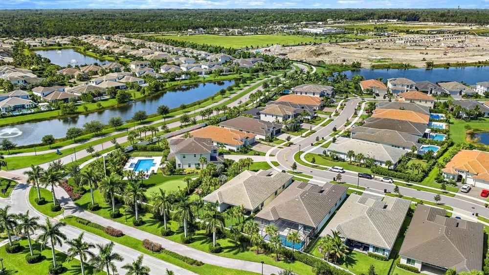 12176 Waterstone Circle Palm Beach Gardens, FL 33412