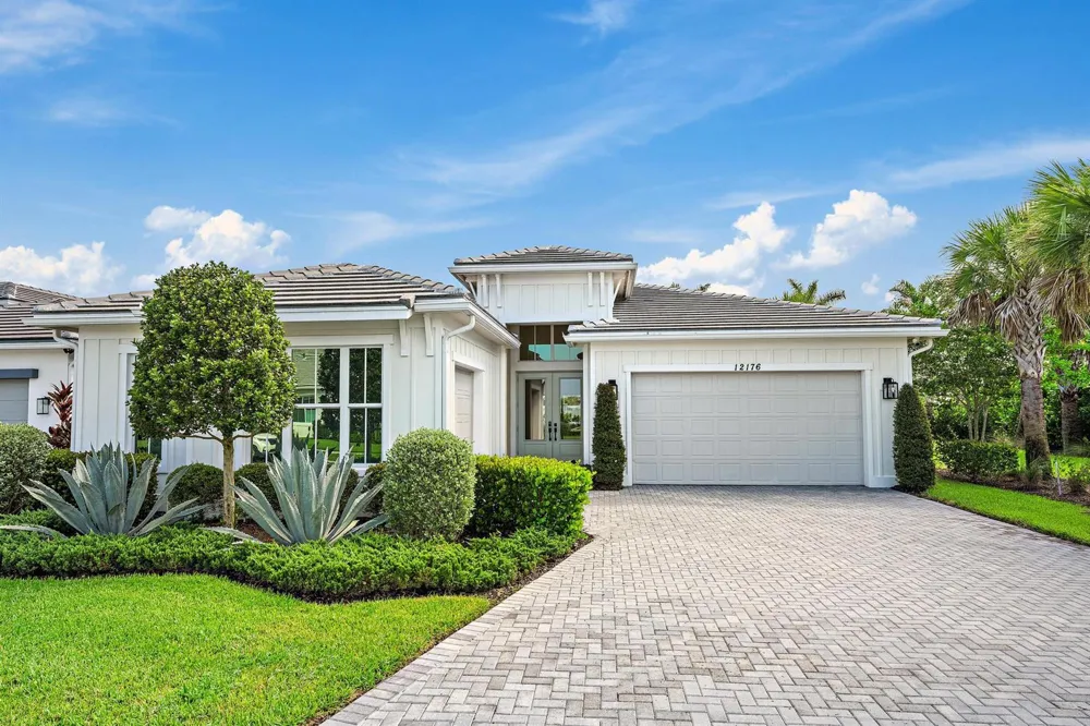 12176 Waterstone Circle Palm Beach Gardens, FL 33412