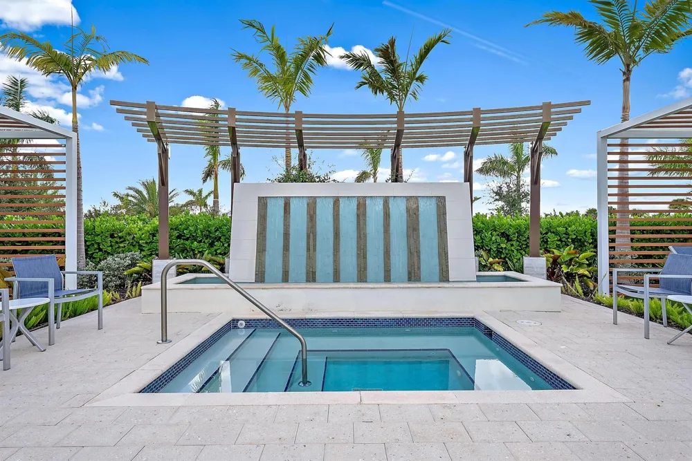 12176 Waterstone Circle Palm Beach Gardens, FL 33412