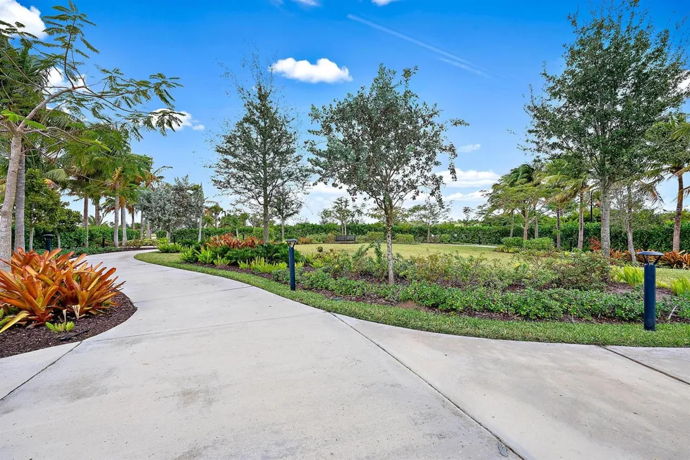 12176 Waterstone Circle Palm Beach Gardens, FL 33412