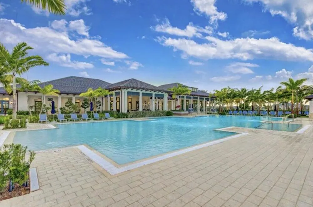 12176 Waterstone Circle Palm Beach Gardens, FL 33412