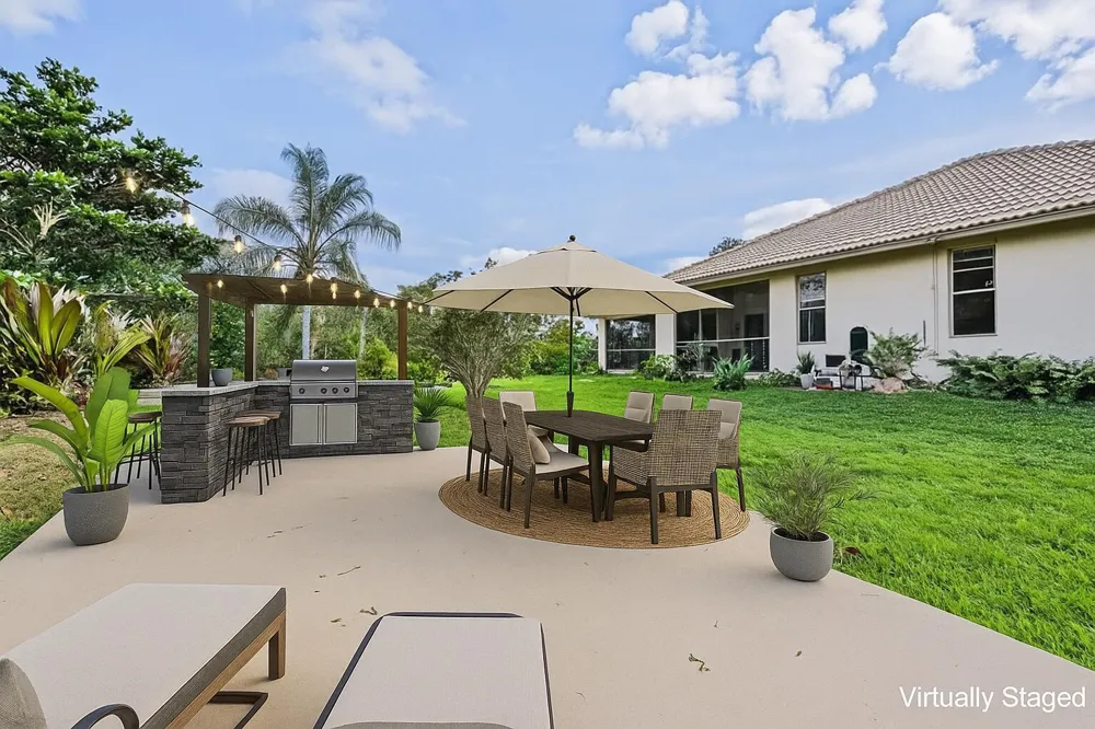 8671 155th Place Palm Beach Gardens, FL 33418