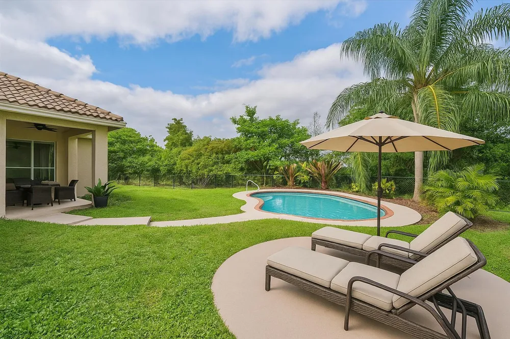 8671 155th Place Palm Beach Gardens, FL 33418