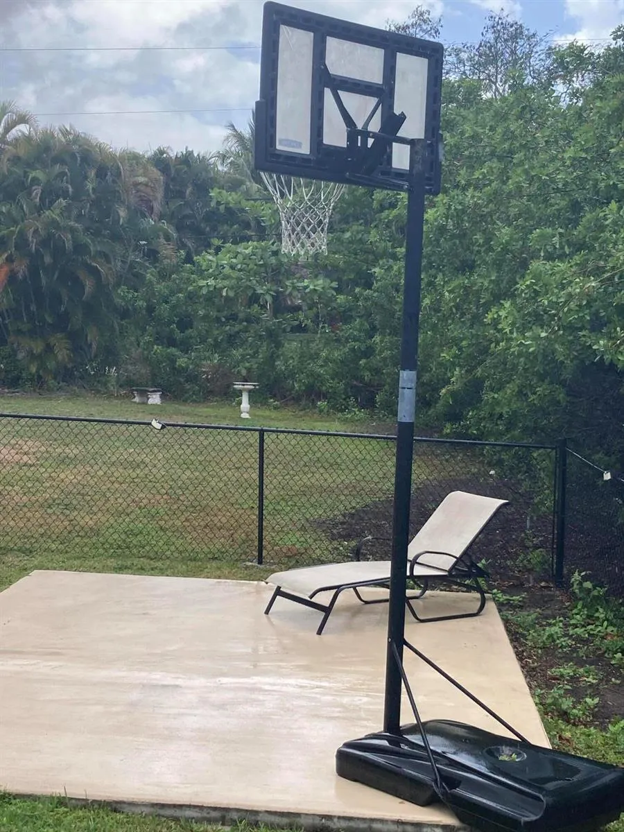 8671 155th Place Palm Beach Gardens, FL 33418