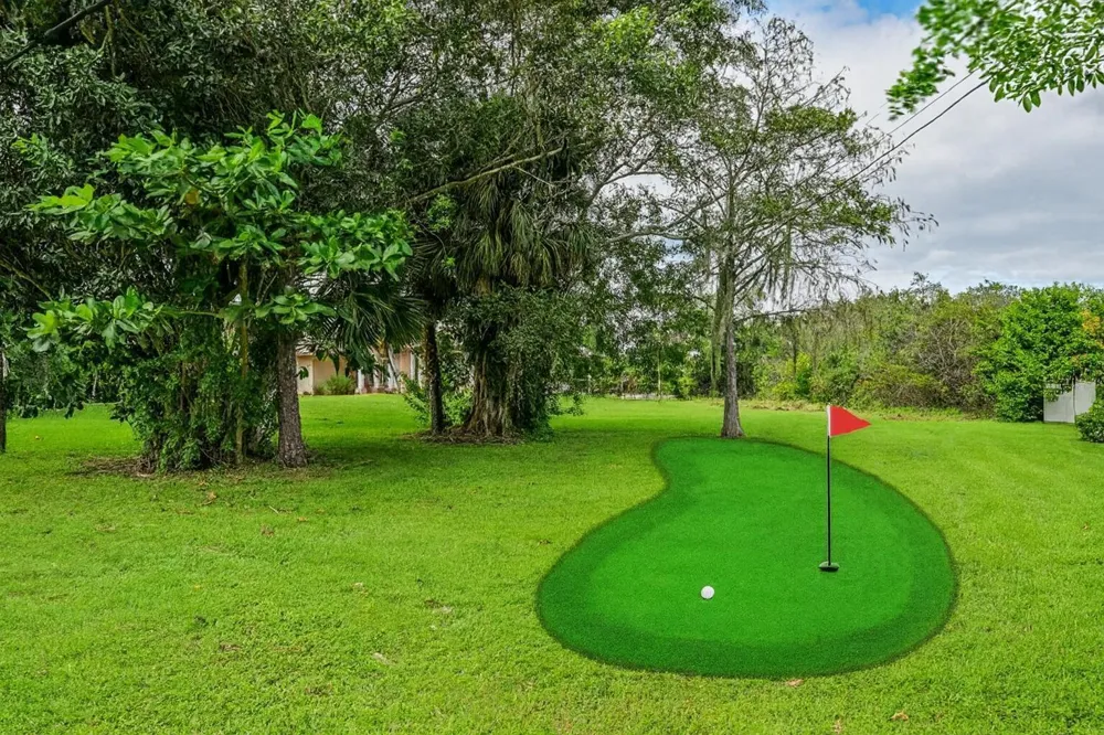 8671 155th Place Palm Beach Gardens, FL 33418