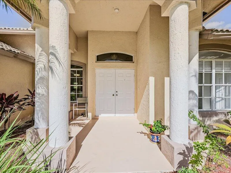 8671 155th Place Palm Beach Gardens, FL 33418