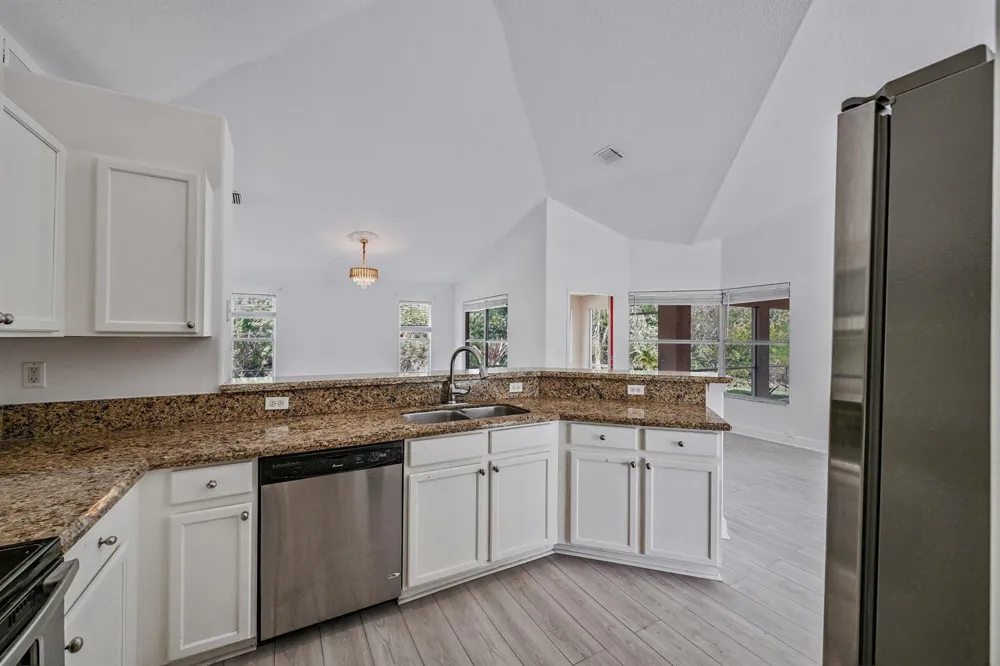 8671 155th Place Palm Beach Gardens, FL 33418