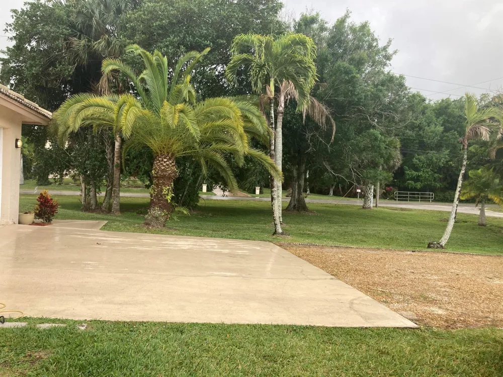 8671 155th Place Palm Beach Gardens, FL 33418