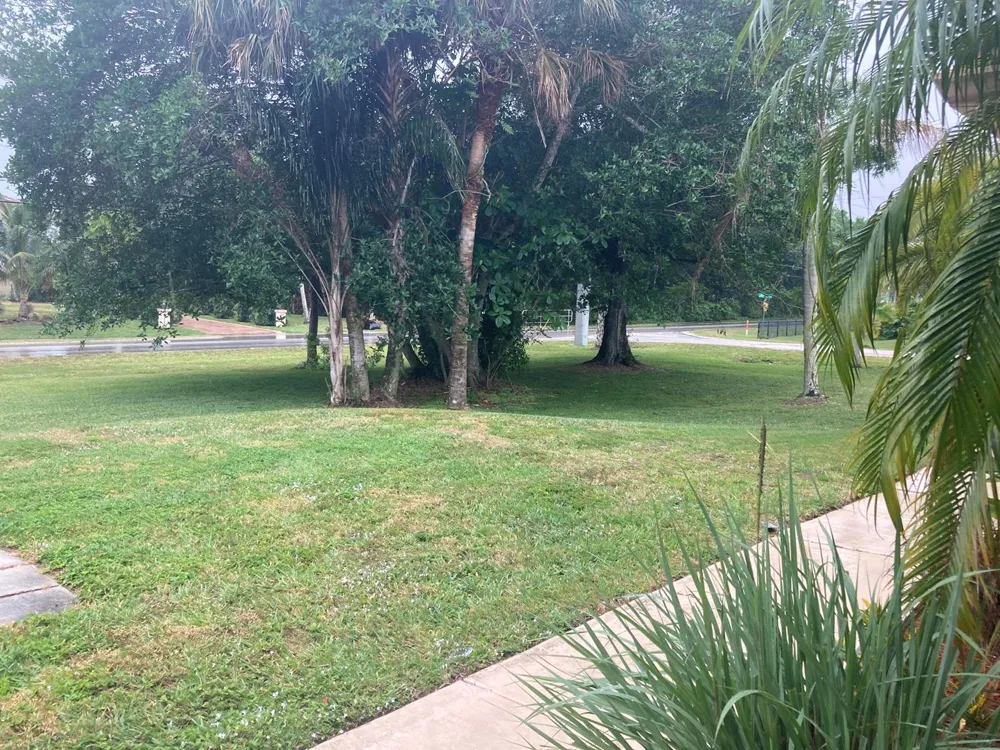 8671 155th Place Palm Beach Gardens, FL 33418