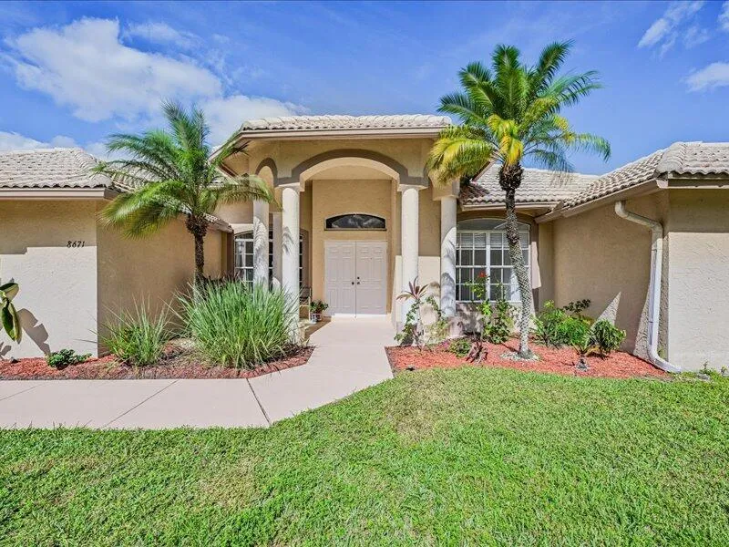8671 155th Place Palm Beach Gardens, FL 33418