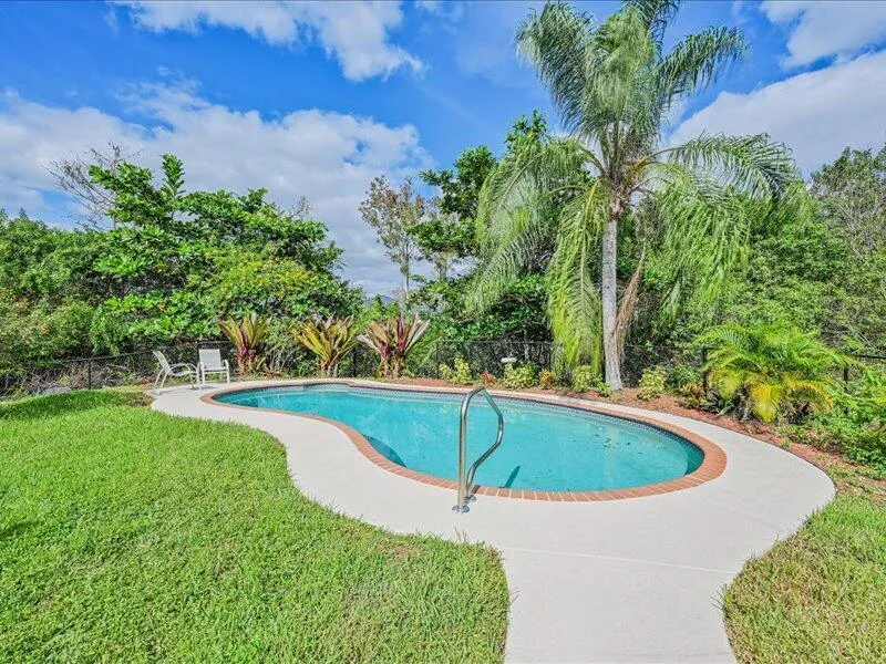 8671 155th Place Palm Beach Gardens, FL 33418