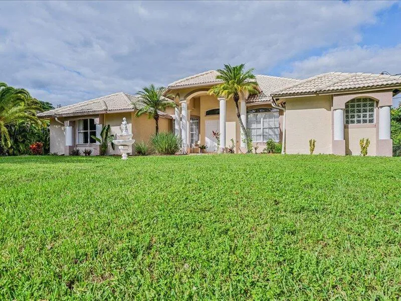 8671 155th Place Palm Beach Gardens, FL 33418