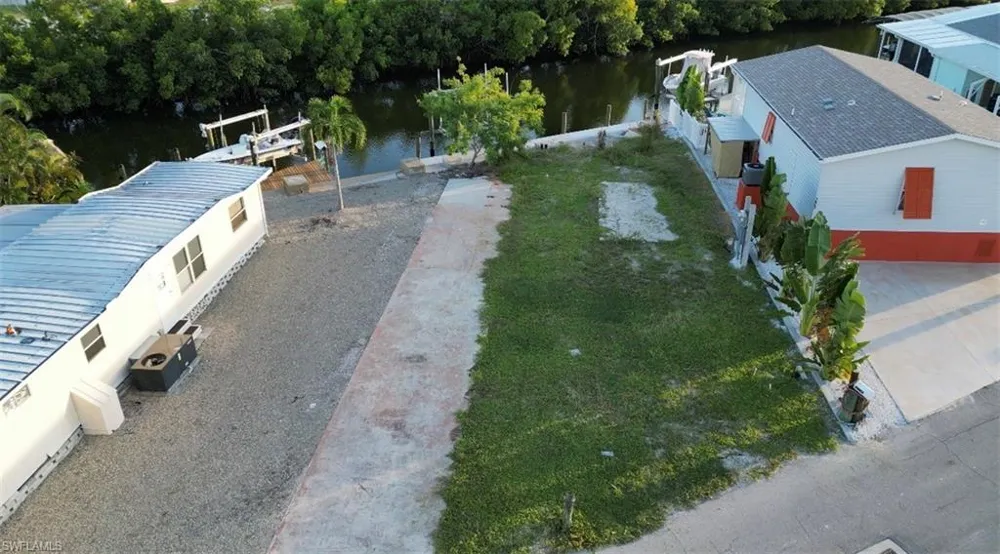 3853 Cherry Lane St. James City, FL 33956