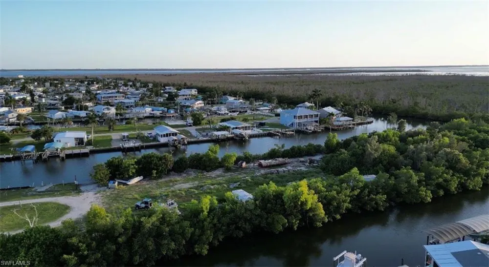 3853 Cherry Lane St. James City, FL 33956