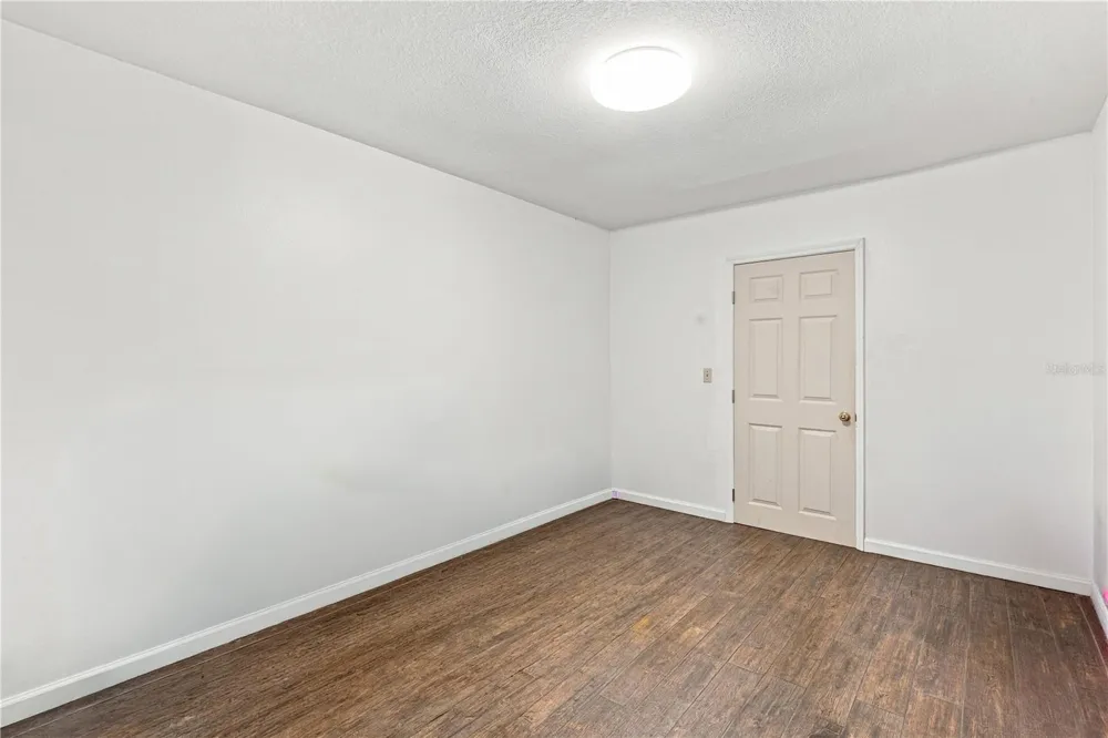 4313 FOXGLEN LANE Tampa, FL 33624