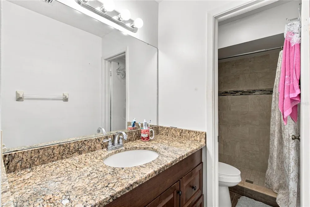 4313 FOXGLEN LANE Tampa, FL 33624