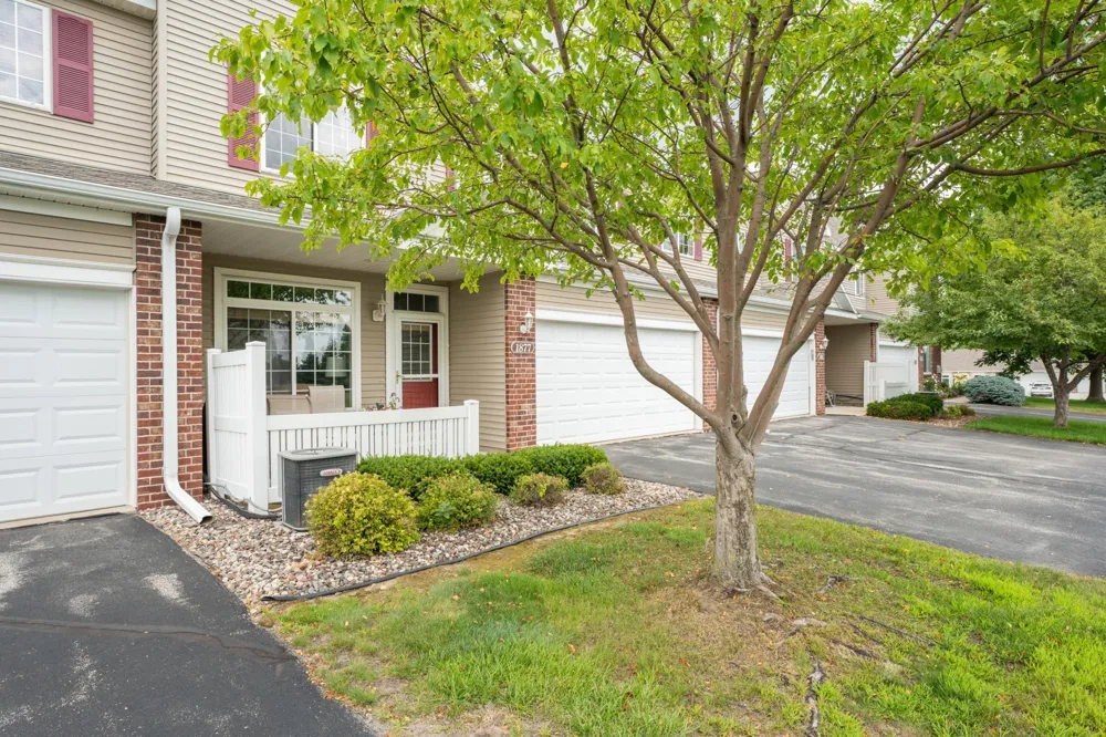 1877 Sandcherry Court NW Rochester, MN 55901