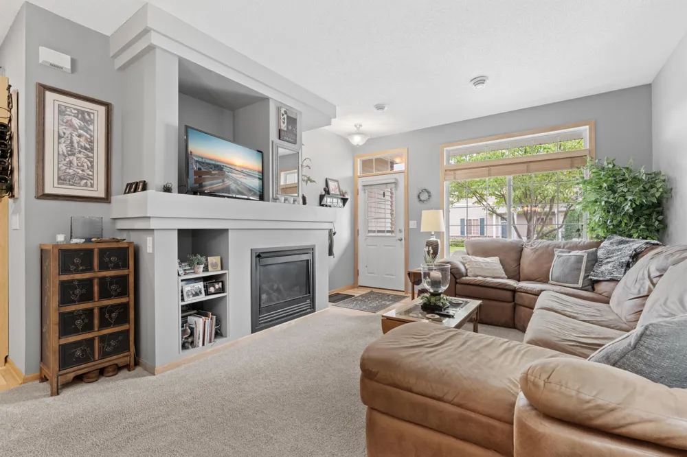 1877 Sandcherry Court NW Rochester, MN 55901