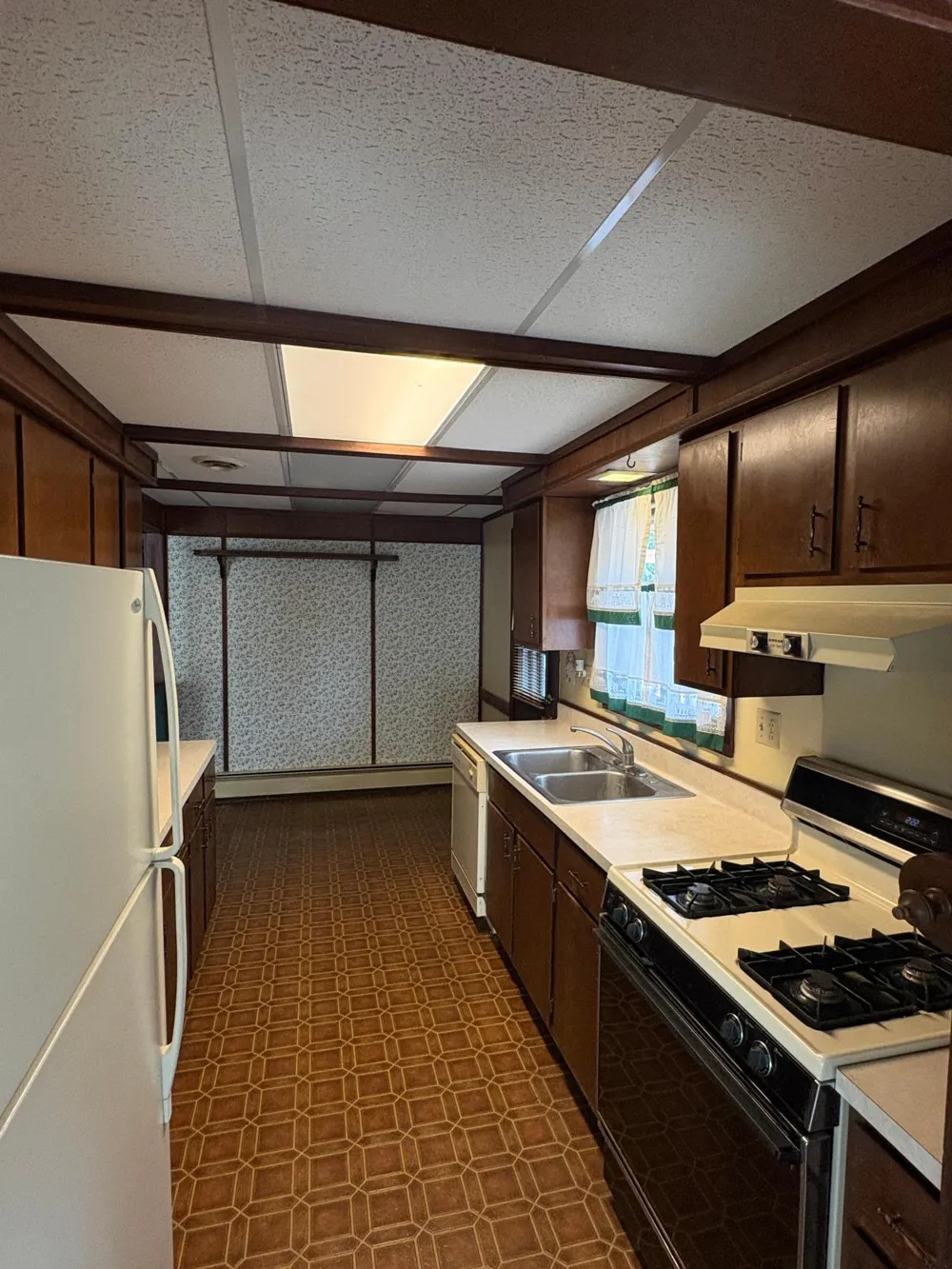 13515 Mayview Court Minnetonka, MN 55345