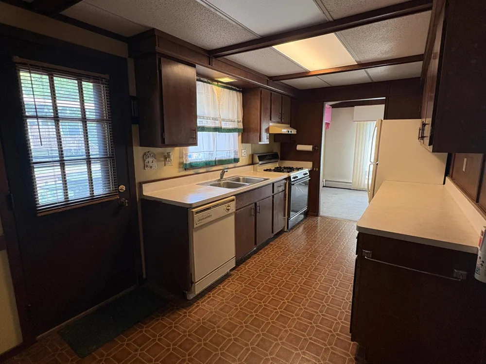 13515 Mayview Court Minnetonka, MN 55345